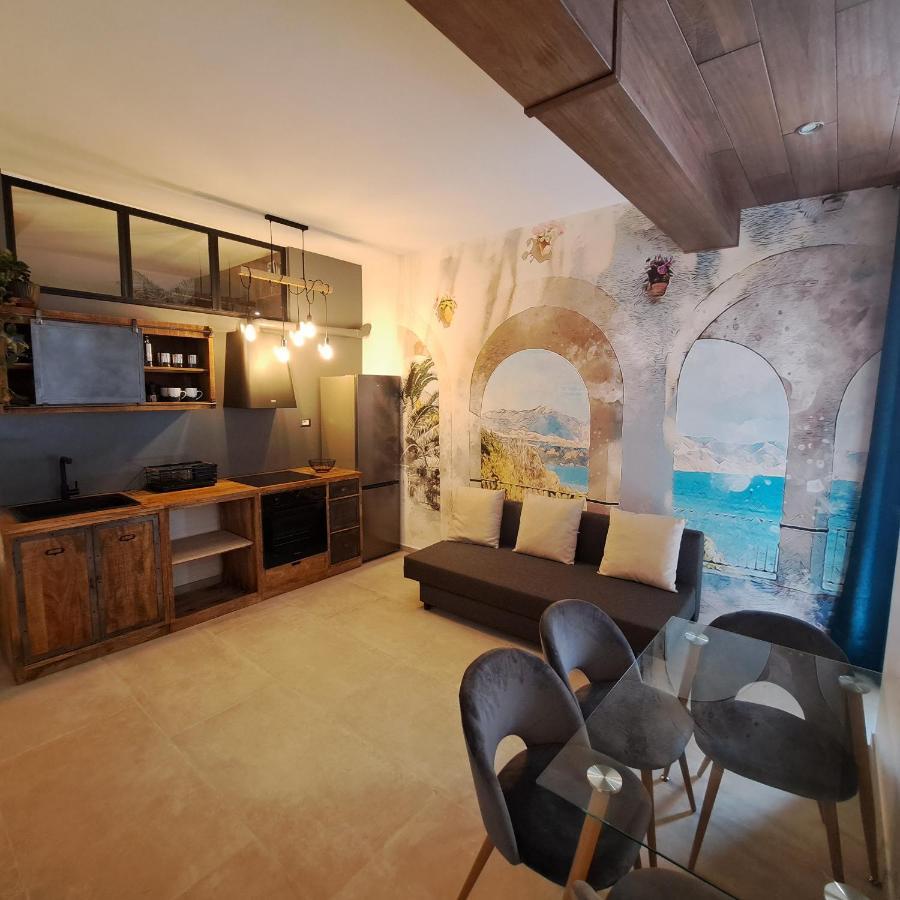 Hotel Caieta Housing à Gaète Extérieur photo